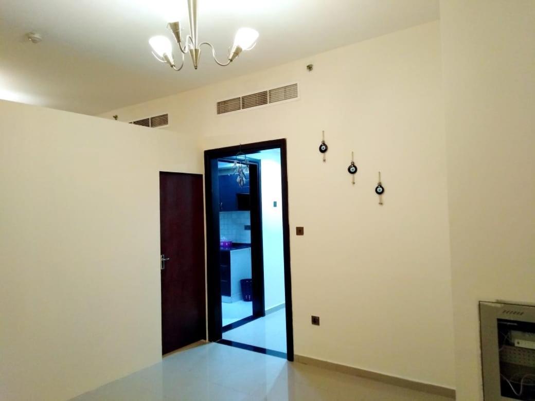 Good Luck Homes Shared Apartments 迪拜 外观 照片